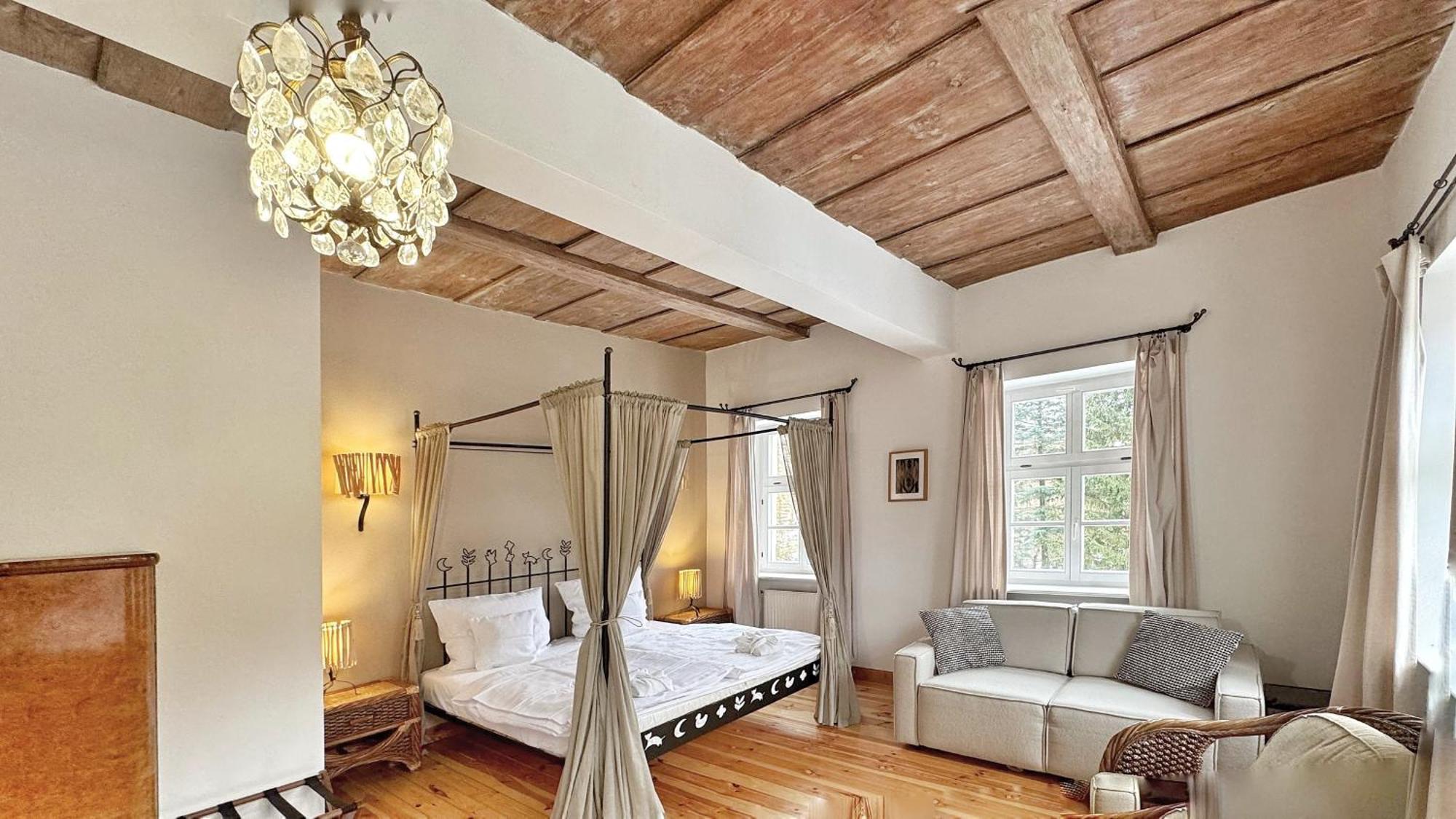 Mlyn Klekotki Spa Resort Extérieur photo